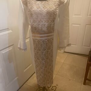 Donnavinci Elegant Lace Panel Dress